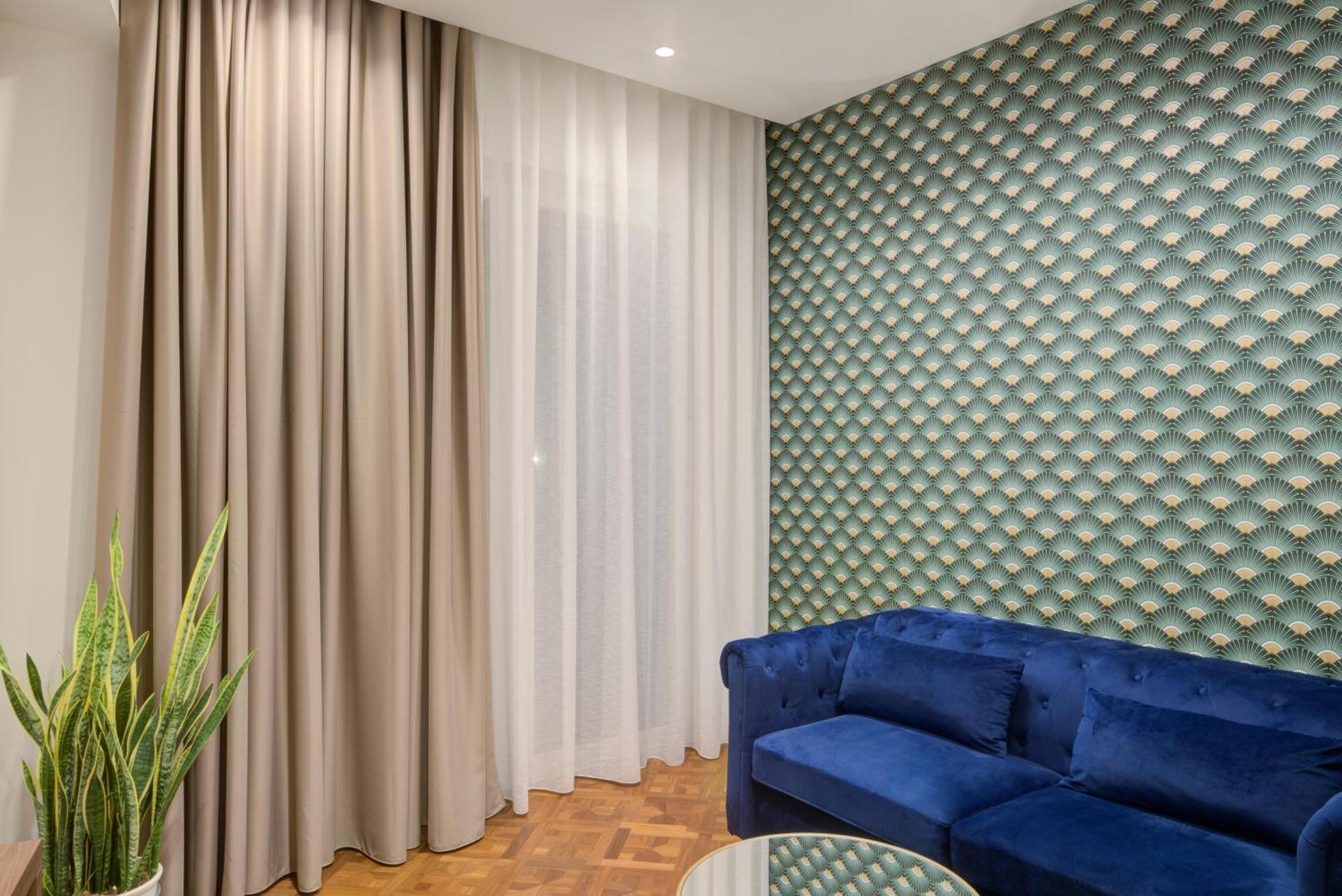 Well Suites - Piazza Dei Martiri Napoli Esterno foto