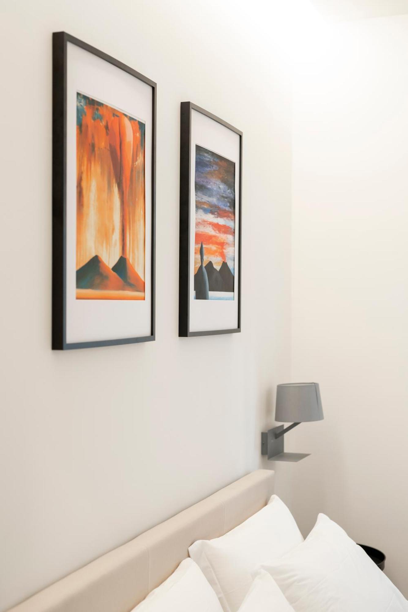 Well Suites - Piazza Dei Martiri Napoli Esterno foto