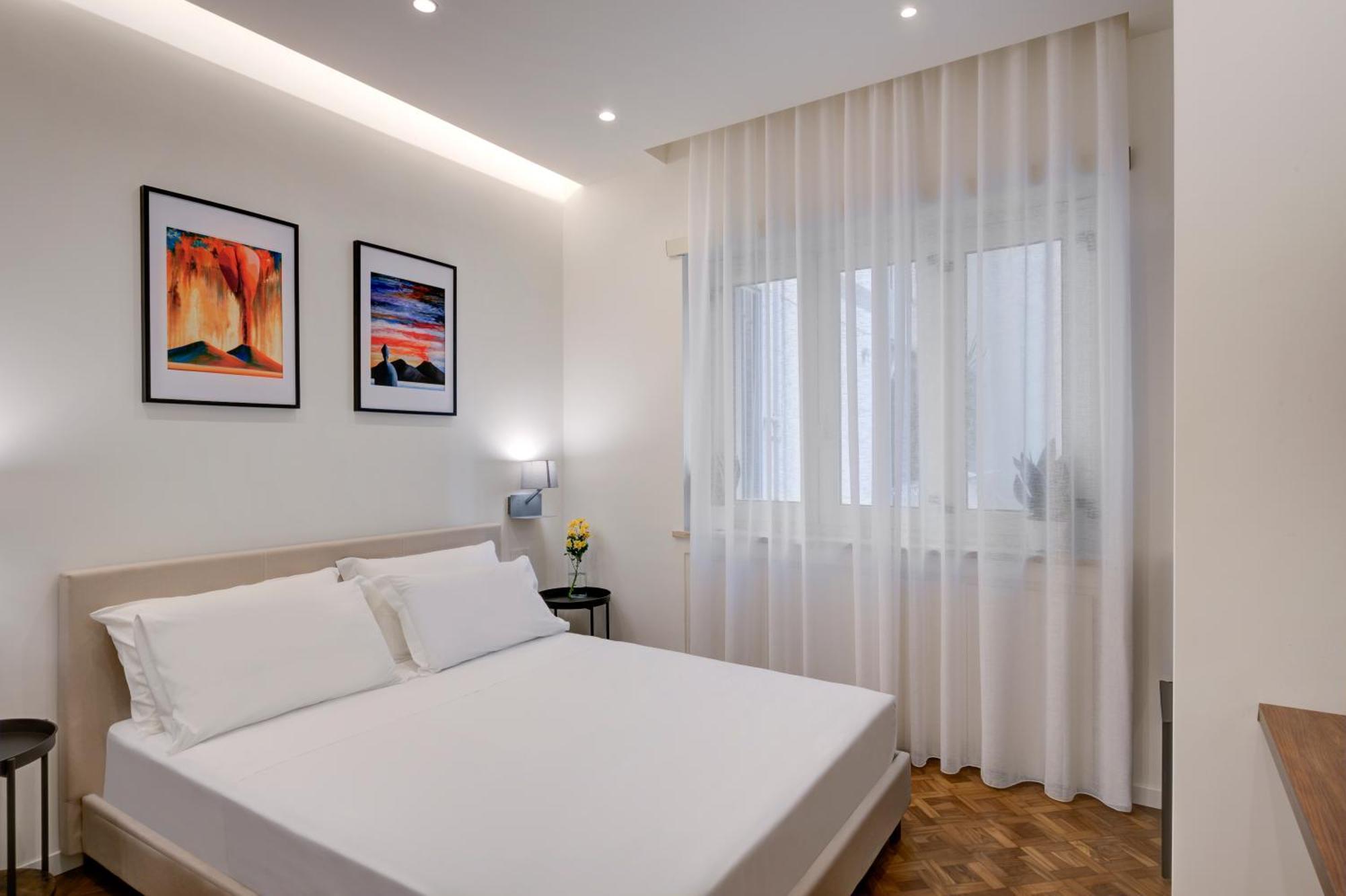 Well Suites - Piazza Dei Martiri Napoli Esterno foto