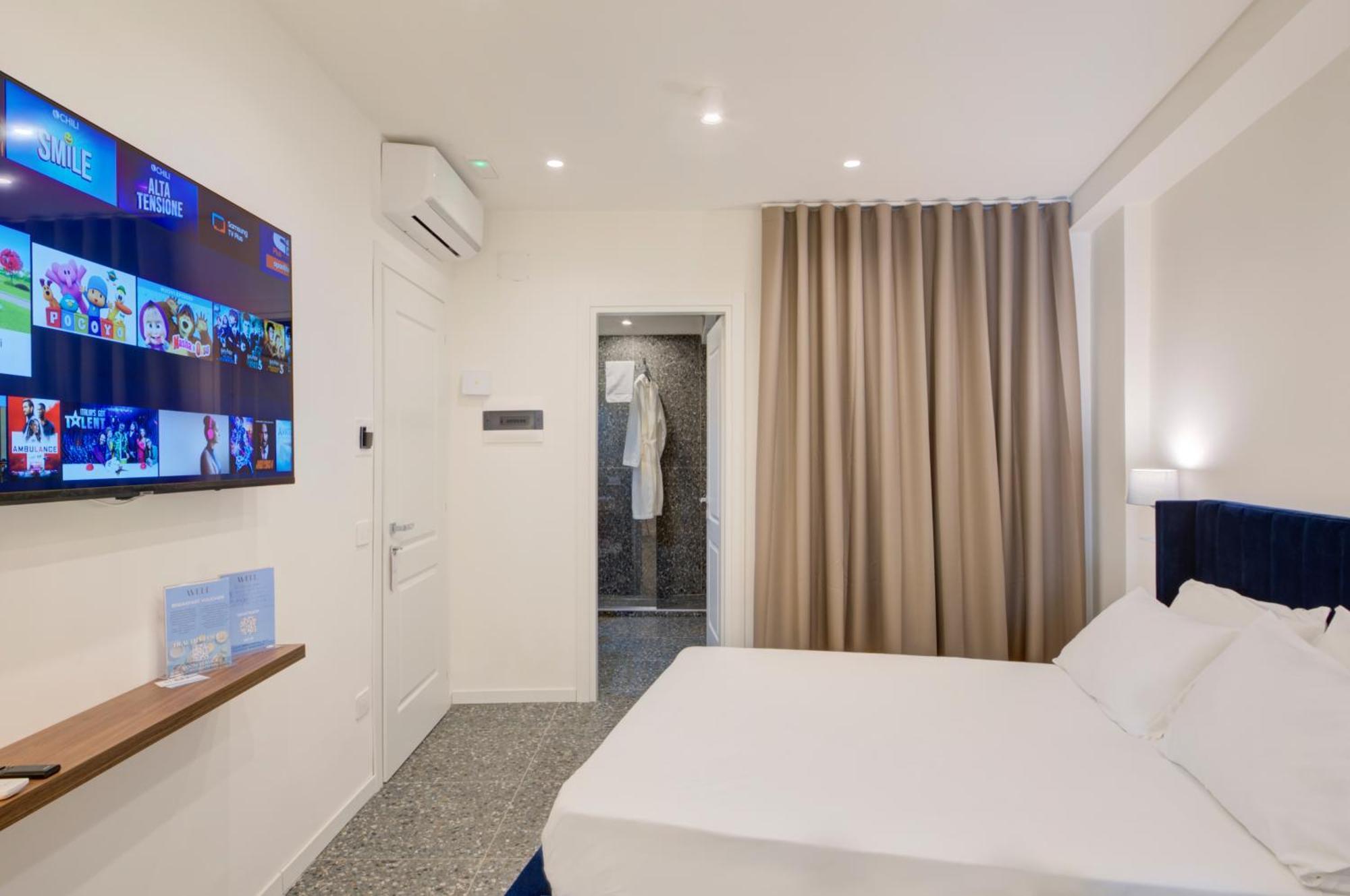 Well Suites - Piazza Dei Martiri Napoli Esterno foto
